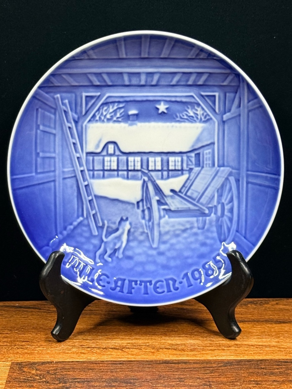 BING & GRONDAHL 1985 “Christmas Eve at the Farmhouse” Collector Plate